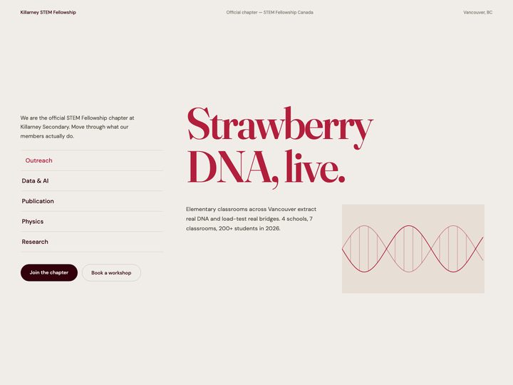Hero take reading Strawberry DNA, live., with a chapter index down the left.